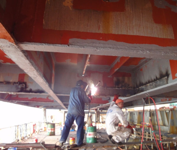 Hatch cover fireman repair