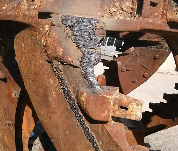 Dredging wheel crawling tooth repair