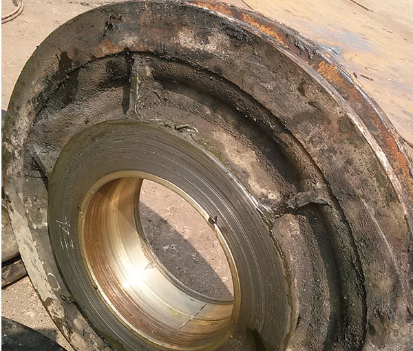 Repair of slewing pulley of dredger